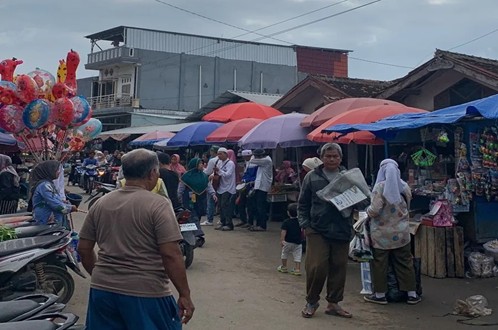 Pasar Tempel di Way dadi,Sebagai Andalan Belanja Mudah dan Murahbagi Mahasiswa